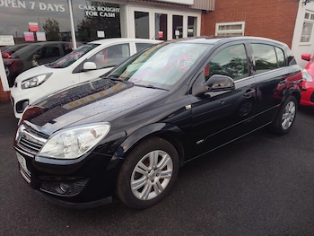 2010 (10) - 1.6i 16v Design 5dr