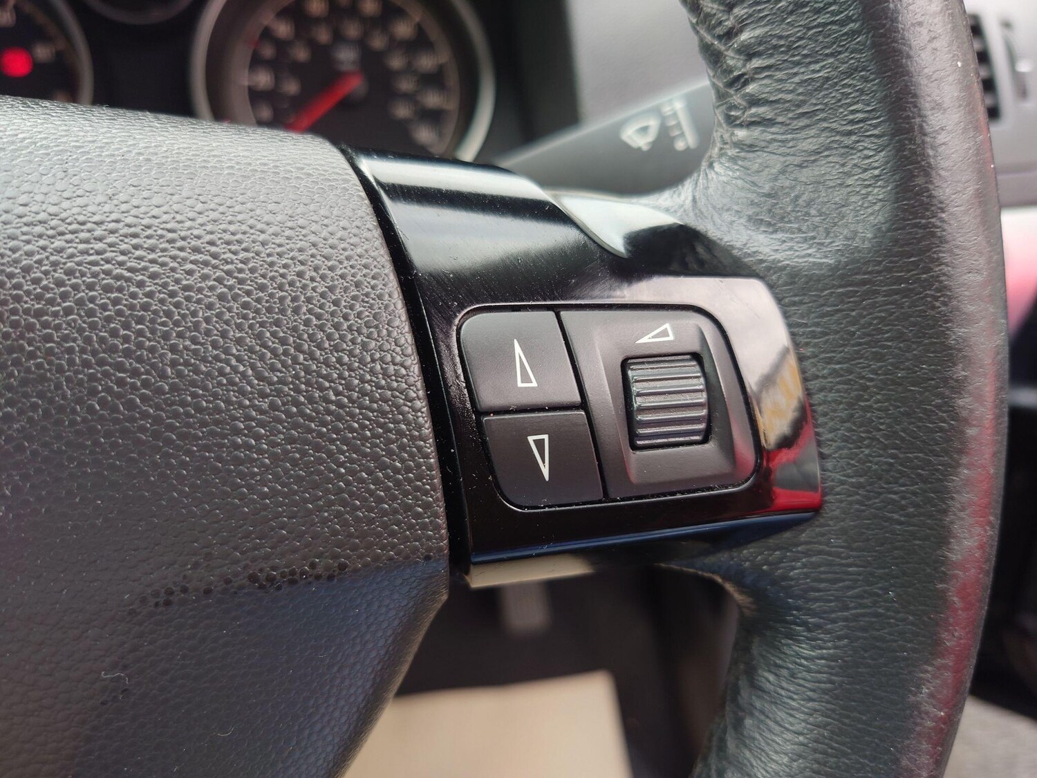 Used Vauxhall Astra 2010 for sale - 76004791: Photo 22