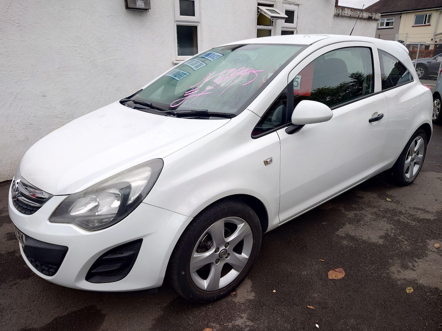 Used Vauxhall Corsa 2013 for sale - 76388185: Photo 1