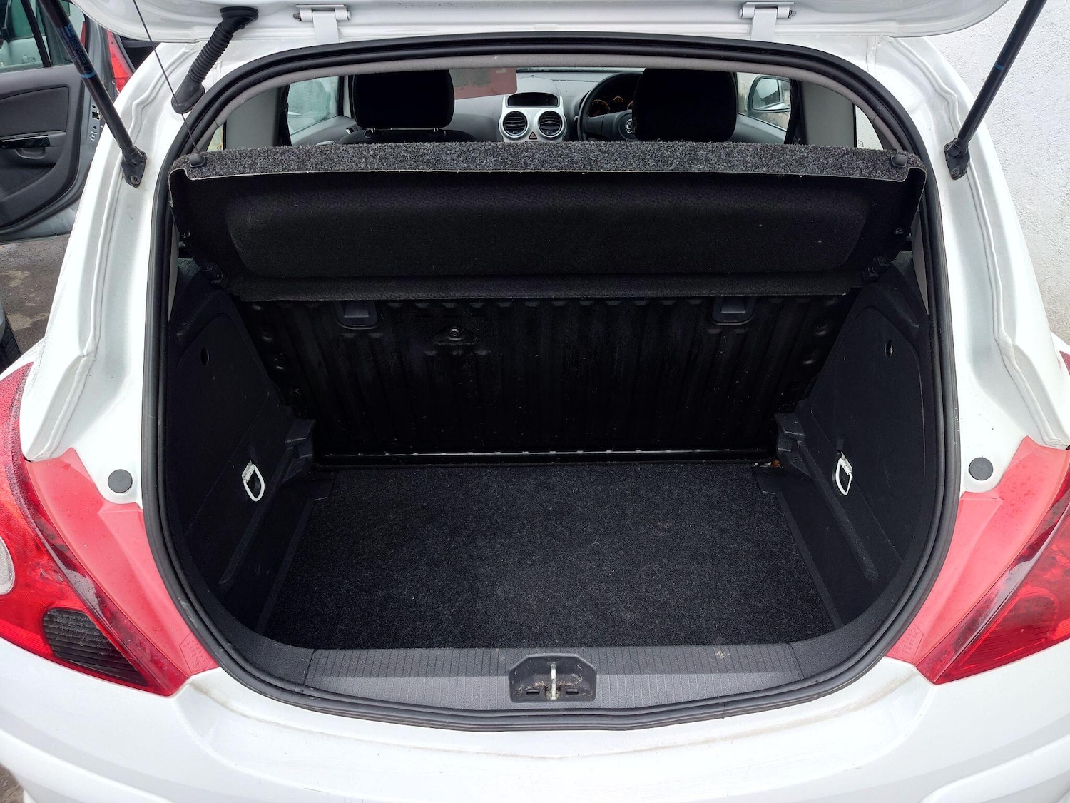 Used Vauxhall Corsa 2013 for sale - 76388185: Photo 17