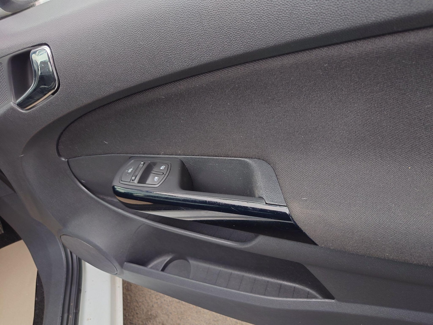 Used Vauxhall Corsa 2013 for sale - 76388185: Photo 21