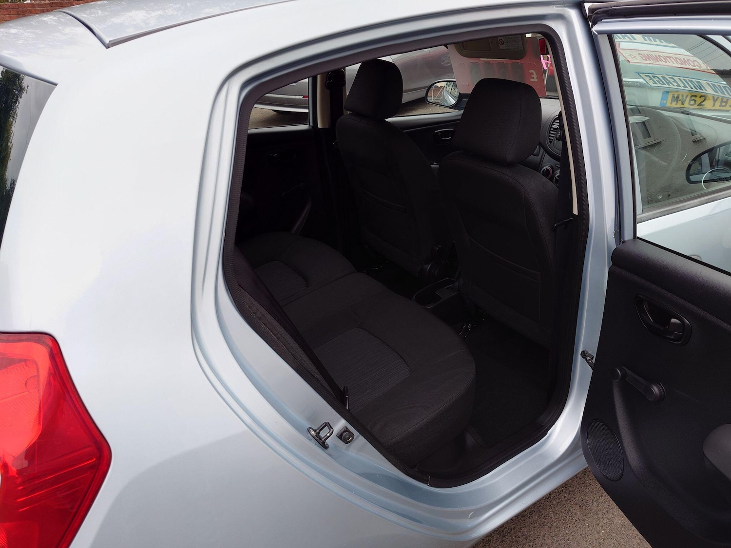 Used Hyundai i10 2012 for sale - 76059915: Photo 14