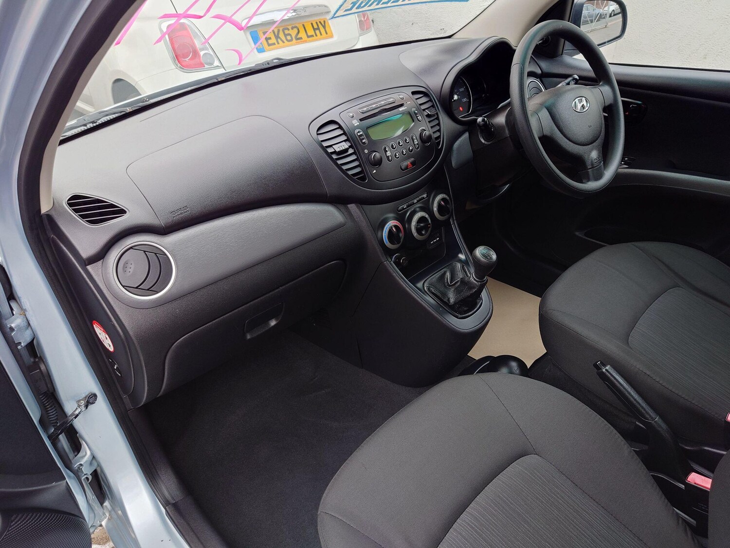 Used Hyundai i10 2012 for sale - 76059915: Photo 15