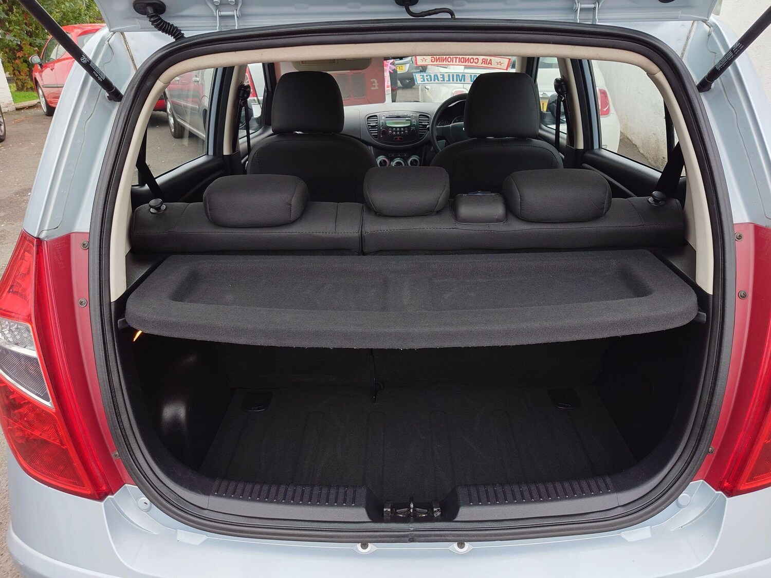 Used Hyundai i10 2012 for sale - 76059915: Photo 17
