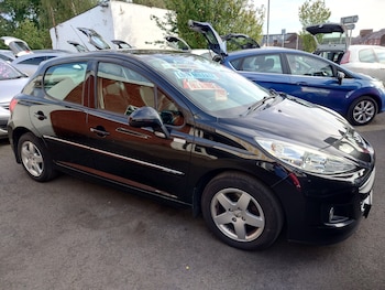 2010 (10) - 1.4 VTi Millesim [95] 5dr