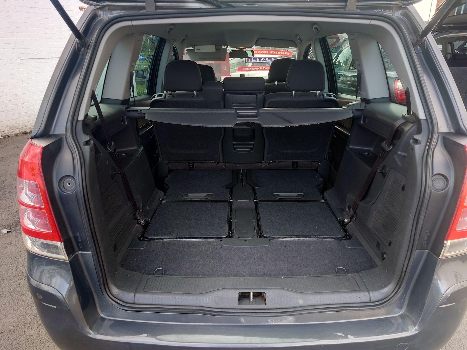 Used Vauxhall Zafira 2013 for sale - 77892877: Photo 17