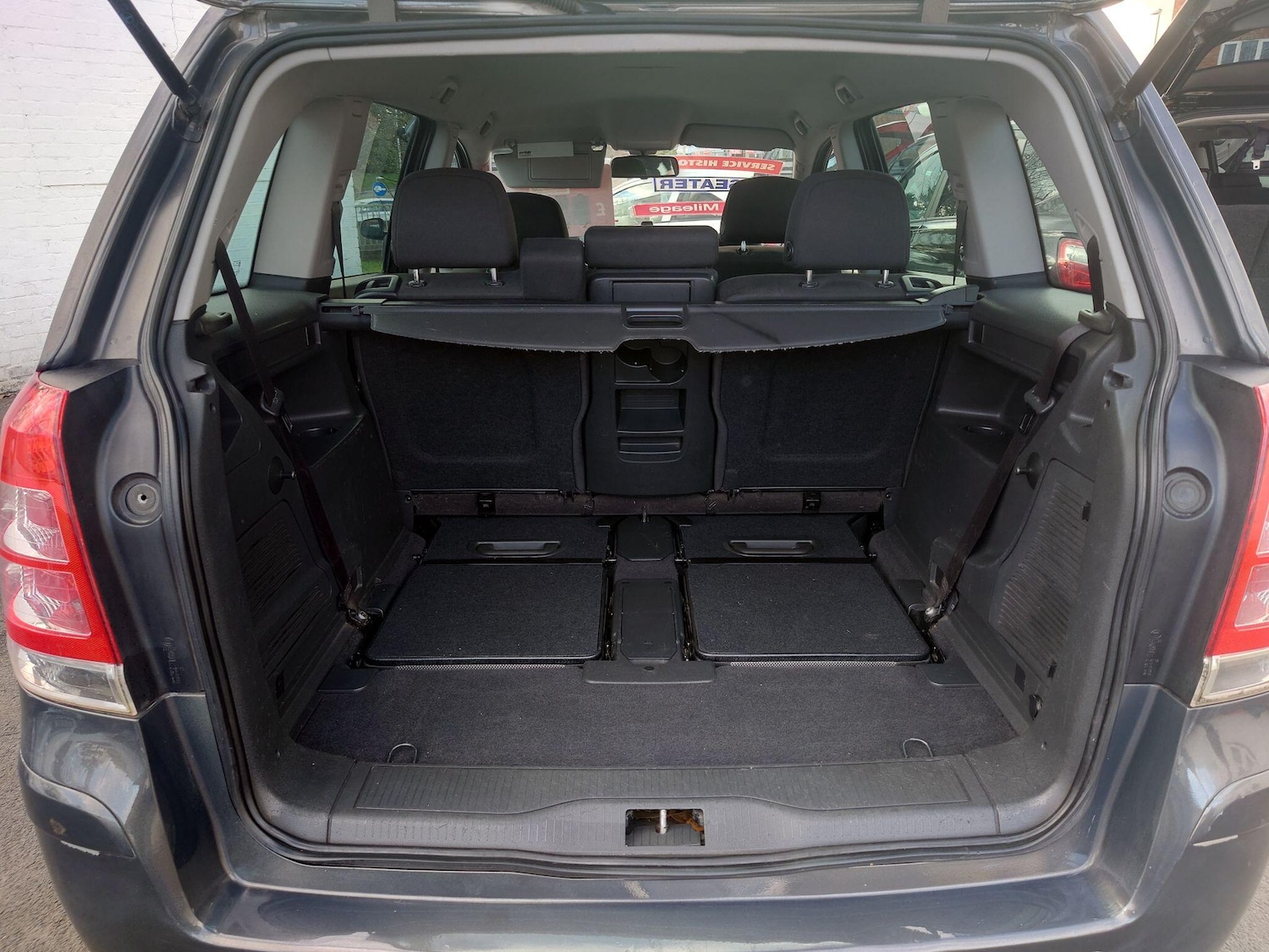 Used Vauxhall Zafira 2013 for sale - 77892877: Photo 18