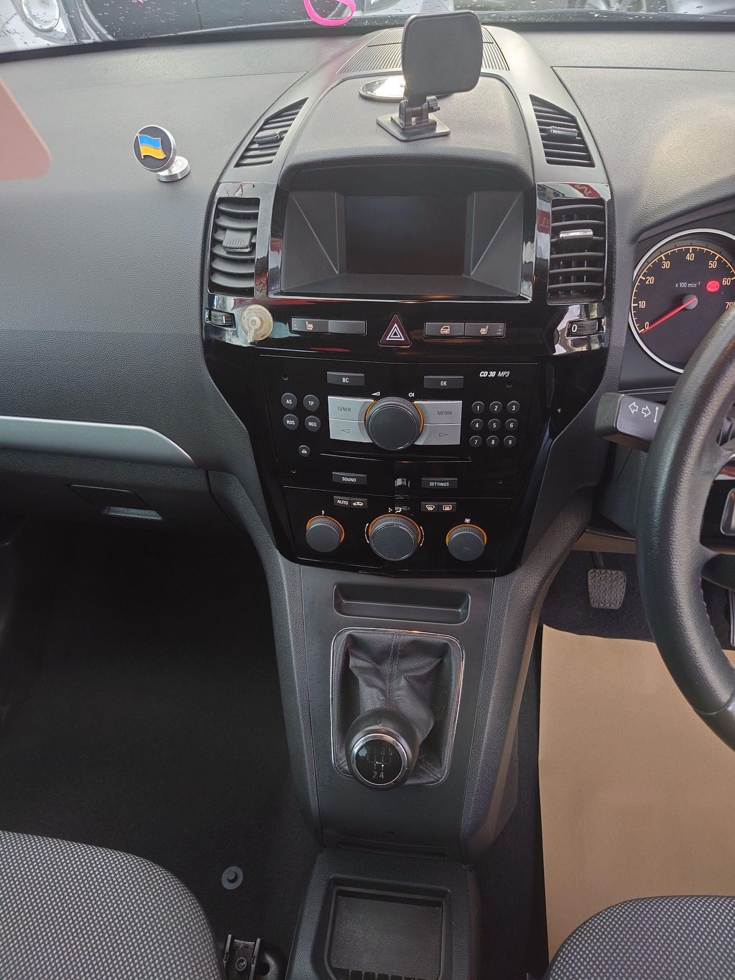 Used Vauxhall Zafira 2013 for sale - 77892877: Photo 23