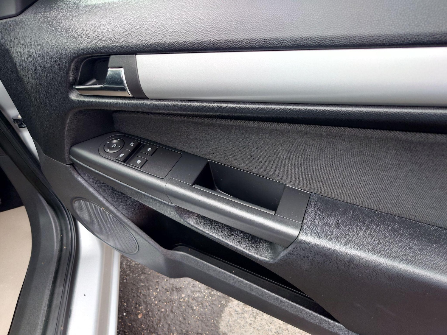 Used Vauxhall Astra 2011 for sale - 76632868: Photo 29