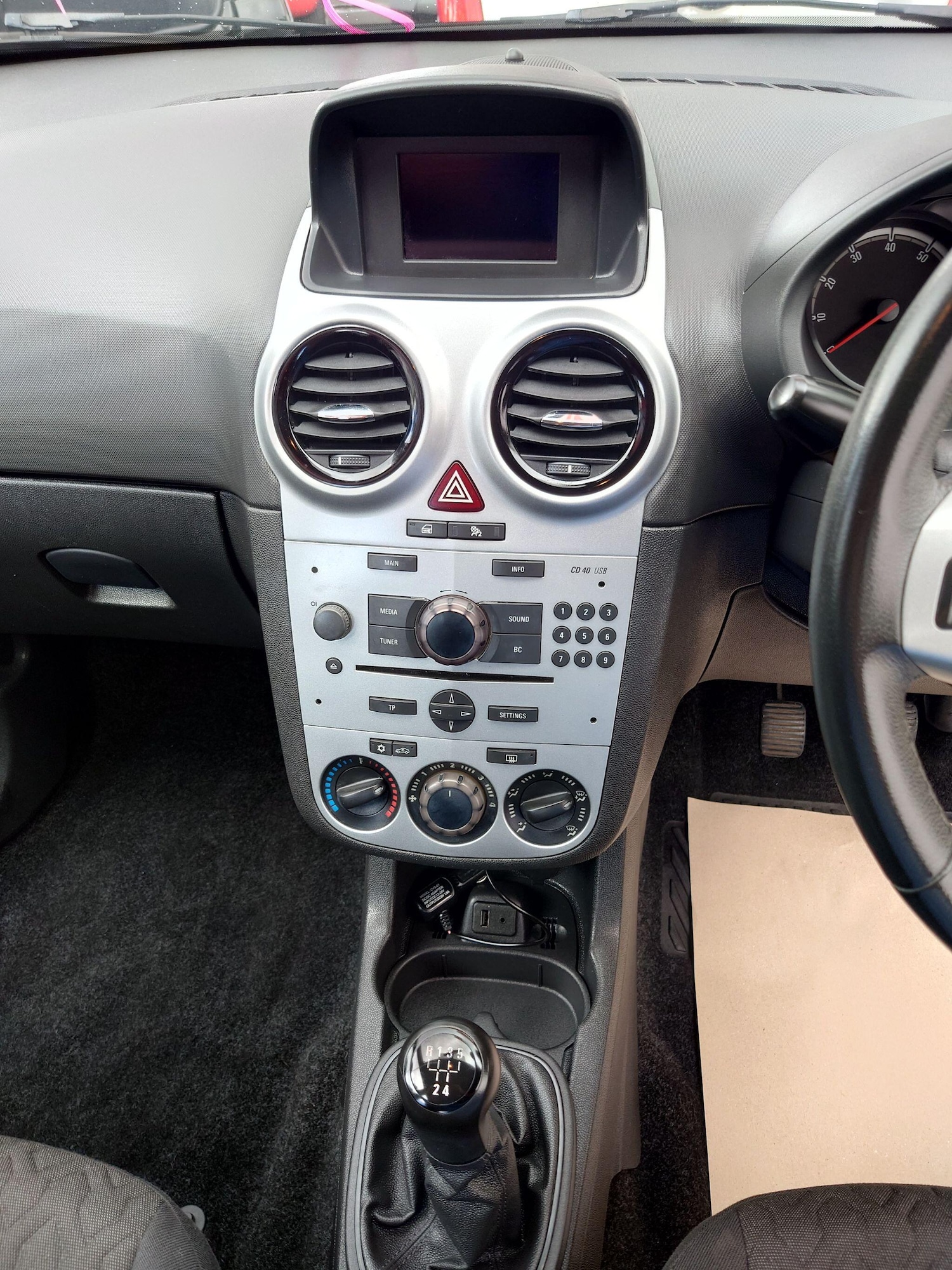 Used Vauxhall Corsa 2013 for sale - 76004800: Photo 19