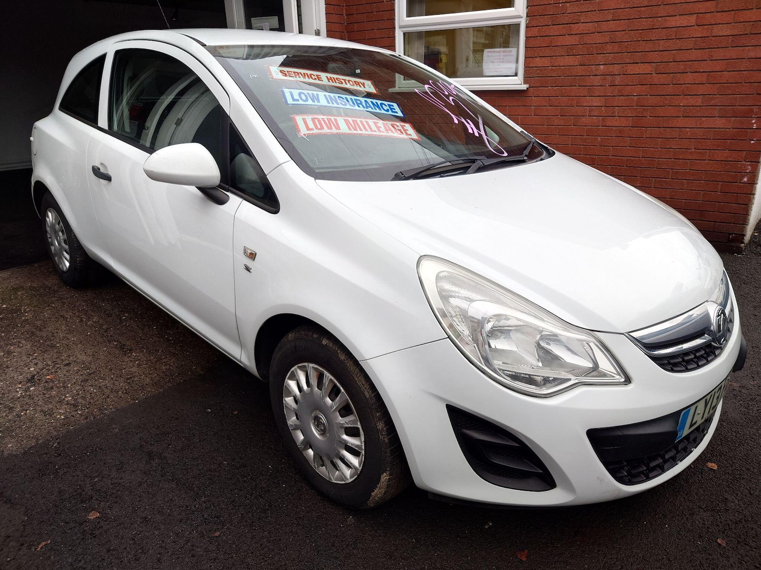 Used Vauxhall Corsa 2013 for sale - 76714629: Photo 1