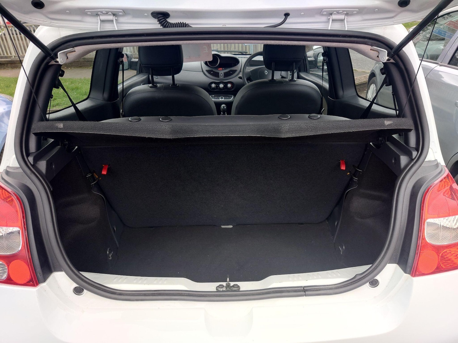 Used Renault Twingo 2011 for sale - 77537323: Photo 15