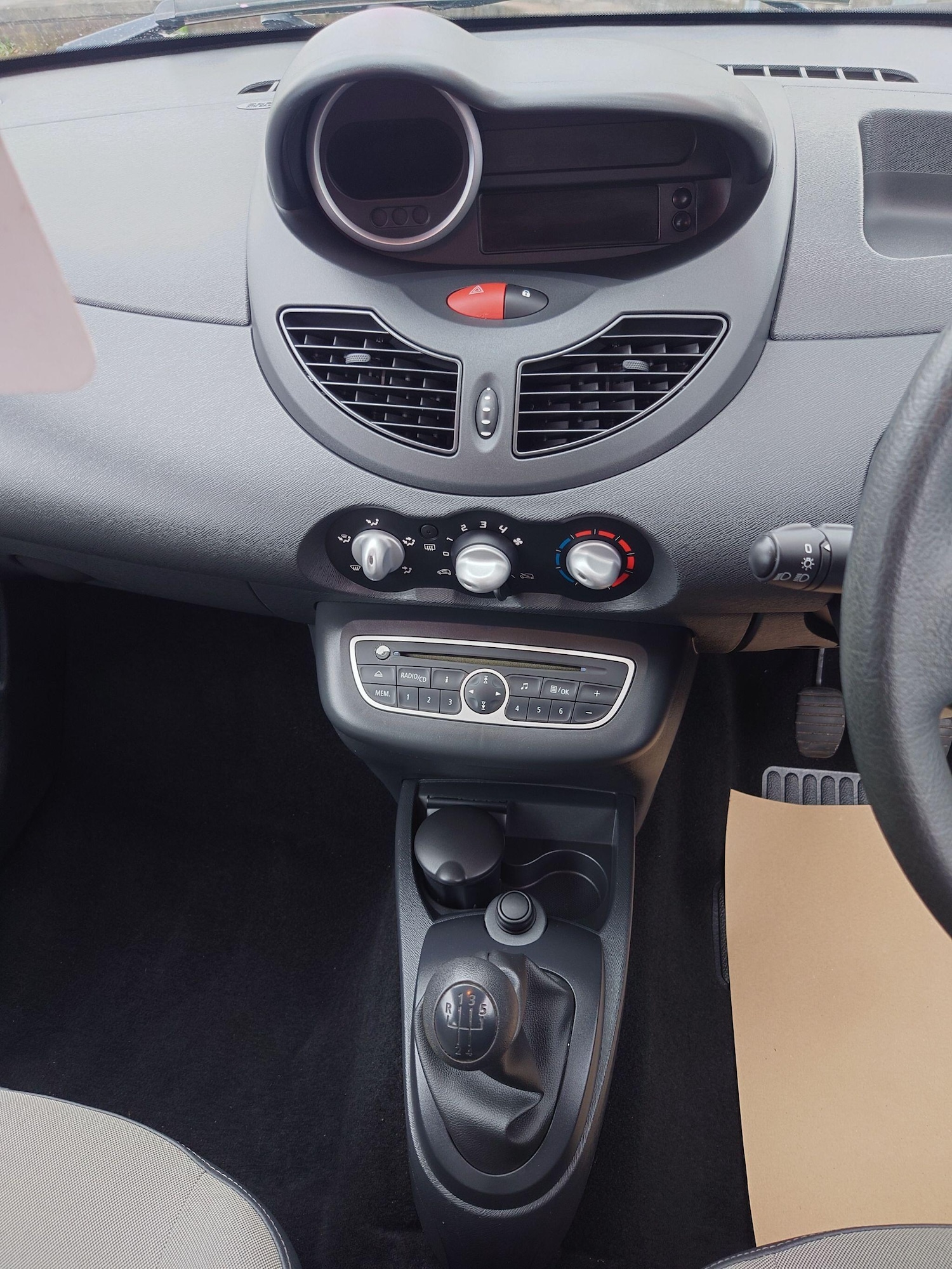 Used Renault Twingo 2011 for sale - 77537323: Photo 17