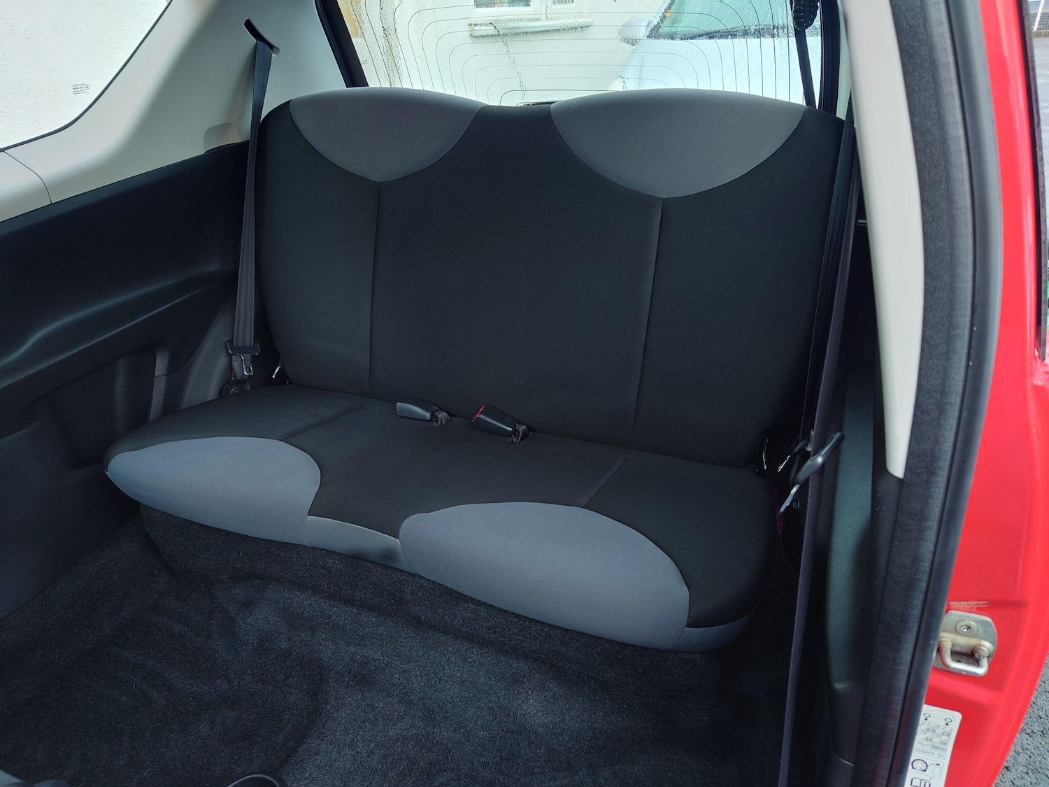 Used Peugeot 107 2013 for sale - 76658864: Photo 15