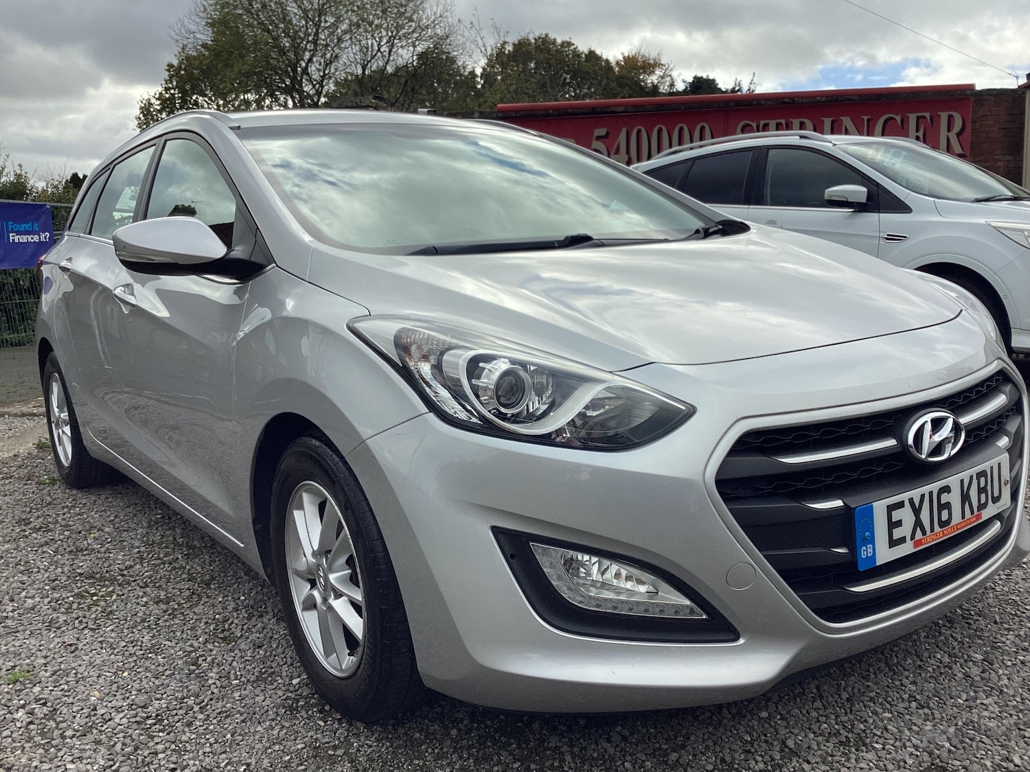 Used Hyundai i30 2016 for sale - 76382852: Photo 2