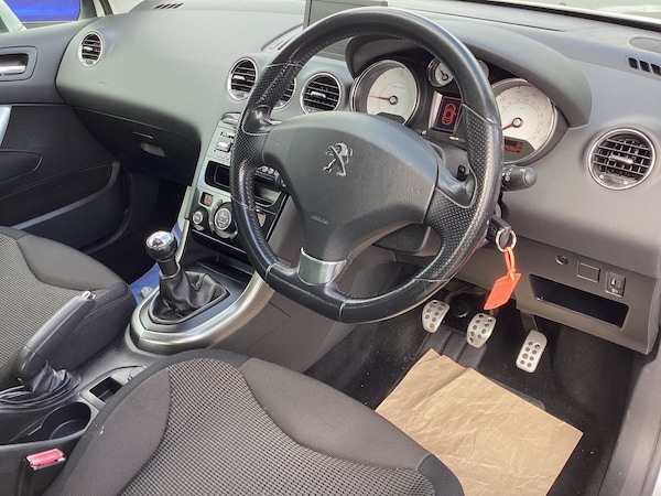 Used Peugeot 308 2013 for sale - 76207370: Photo 7