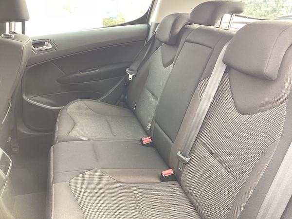 Used Peugeot 308 2013 for sale - 76207370: Photo 9