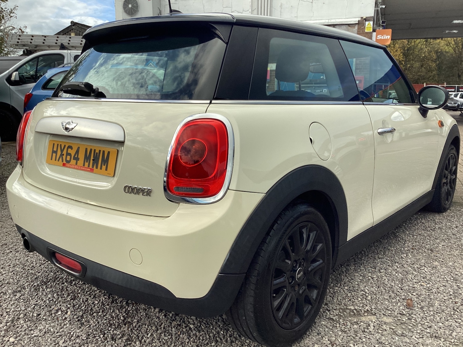 Used MINI Hatch 2014 for sale - 76393469: Photo 3