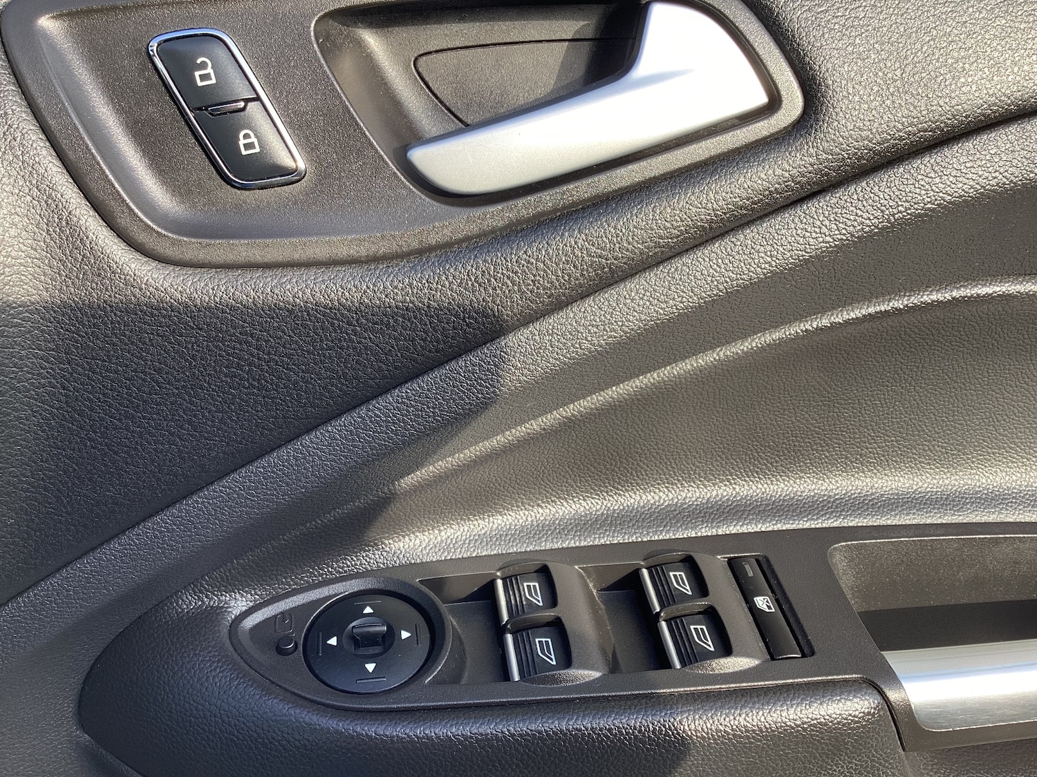 Used Ford Kuga 2016 for sale - 76488618: Photo 12