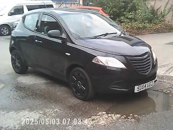 Used Chrysler Ypsilon 2014 for sale - 79886005: Photo