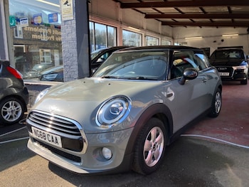 Used MINI Hatch 2018 for sale - 78267899: Photo