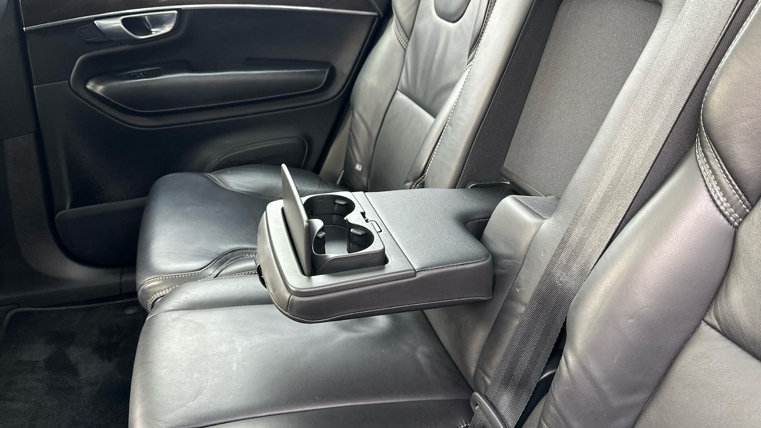 Used Volvo XC90 2017 for sale - 76432654: Photo 34