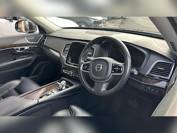 Used Volvo XC90 2017 for sale - 76432654: Photo