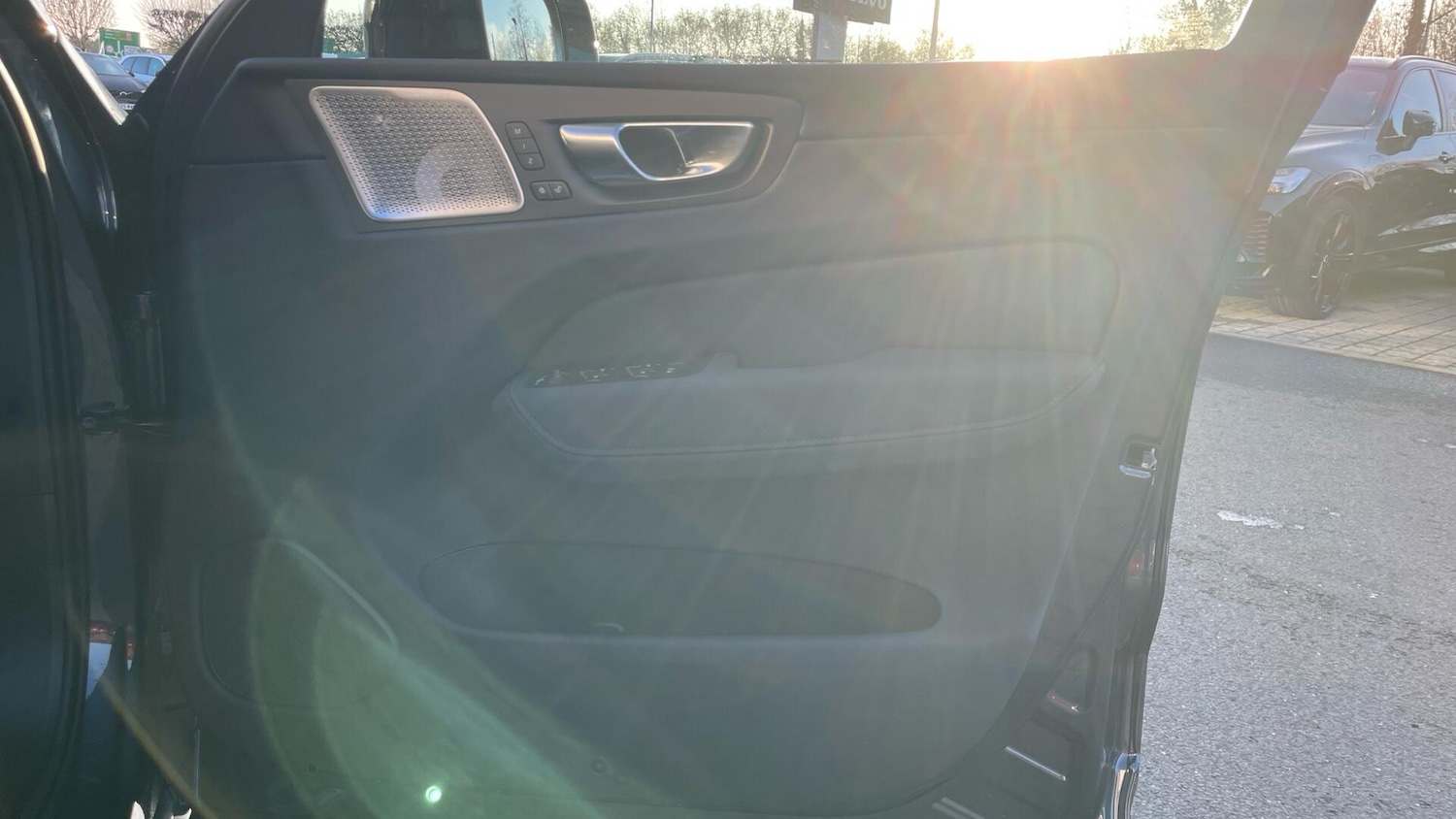 Used Volvo XC60 2025 for sale - 77021330: Photo 29