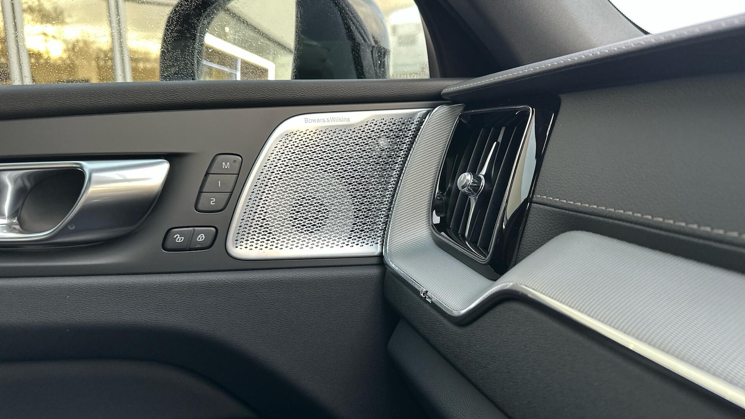 Used Volvo XC60 2025 for sale - 76562272: Photo 15