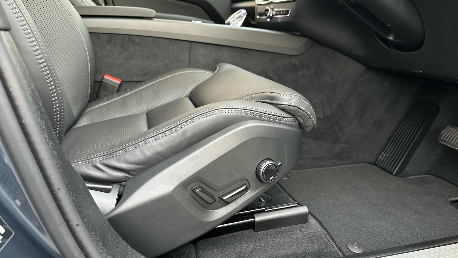 Used Volvo XC60 2025 for sale - 76562272: Photo 30