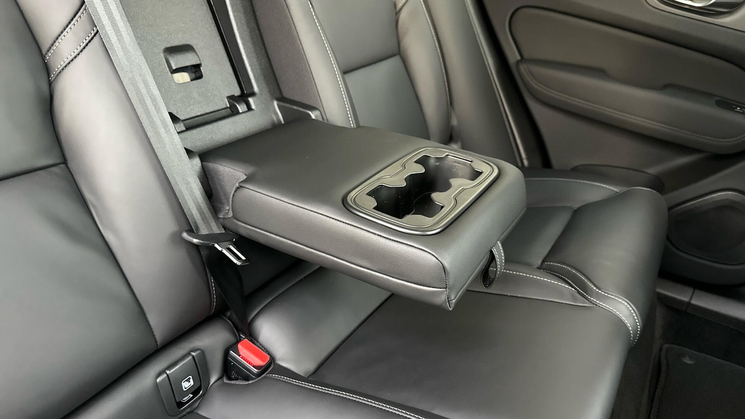 Used Volvo XC60 2025 for sale - 76562272: Photo 34