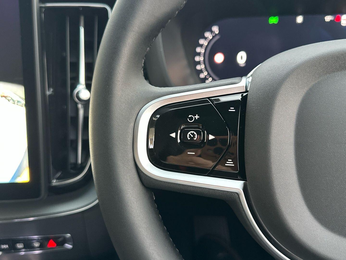 Used Volvo XC60 2025 for sale - 76562272: Photo 62