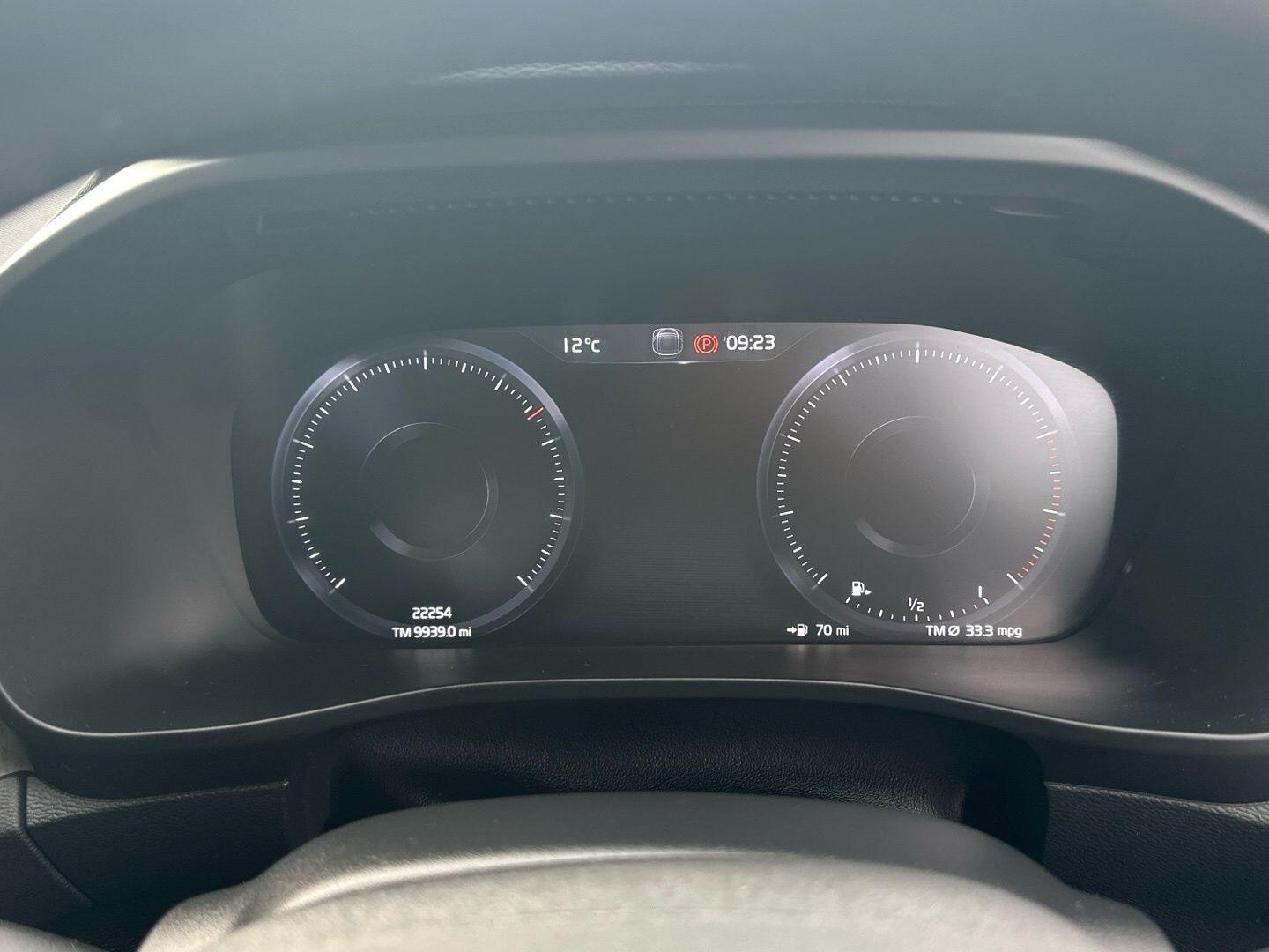 Used Volvo XC40 2020 for sale - 76824051: Photo 21