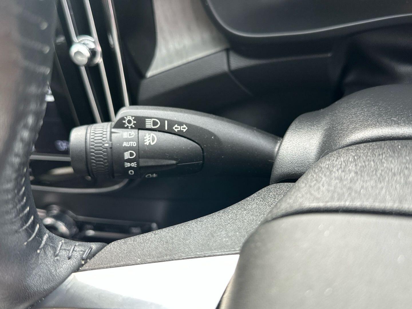 Used Volvo XC40 2020 for sale - 76824051: Photo 29