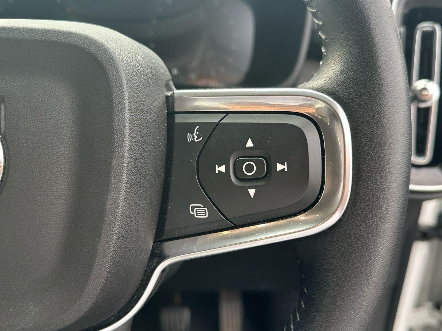 Used Volvo XC40 2020 for sale - 76824051: Photo 31