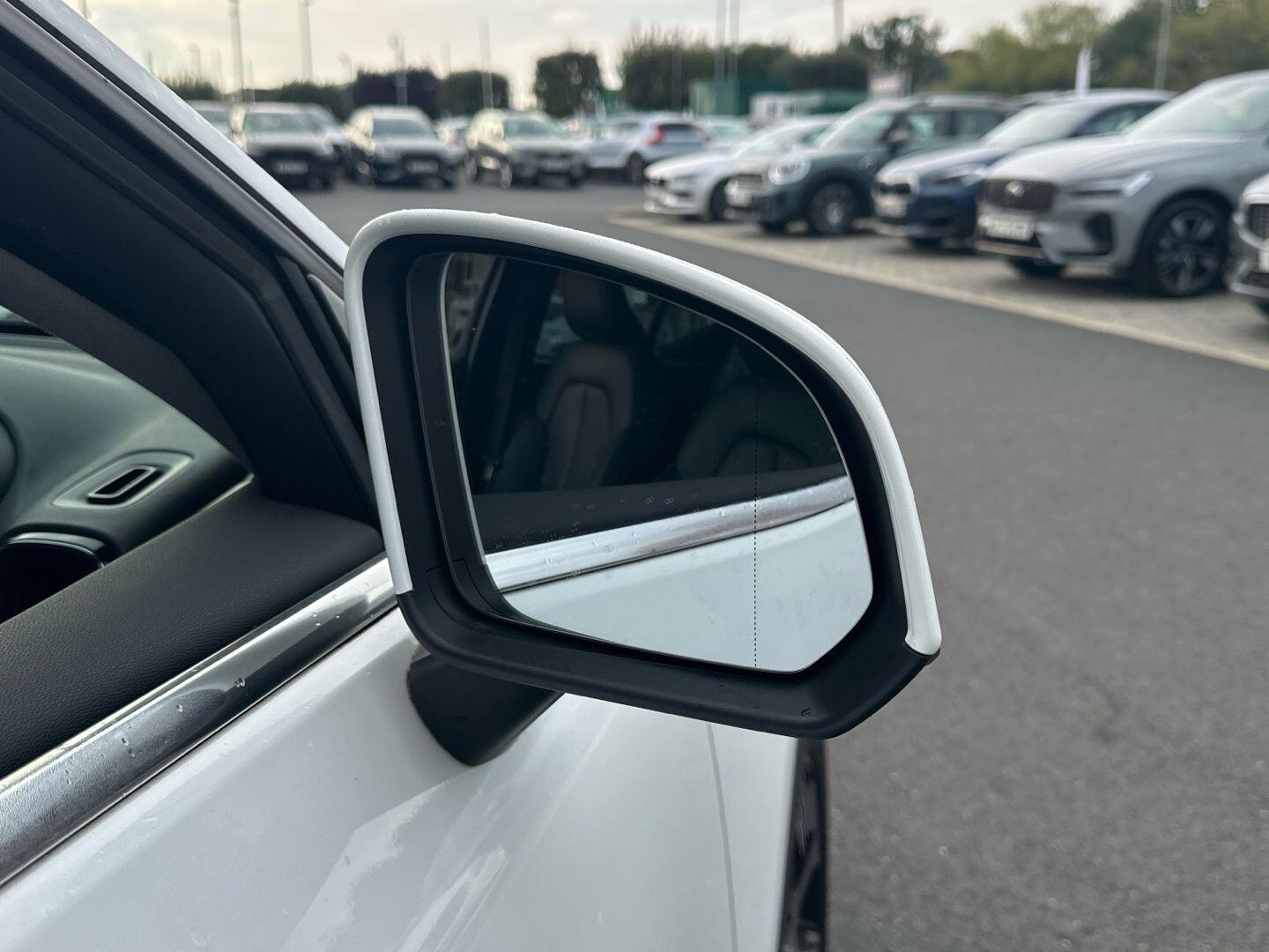 Used Volvo XC40 2020 for sale - 76824051: Photo 38