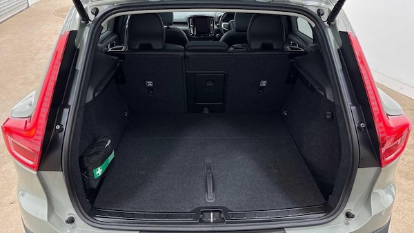 Used Volvo XC40 2024 for sale - 76259087: Photo 15