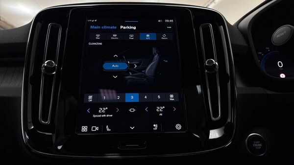 Used Volvo XC40 2024 for sale - 76259087: Photo 40
