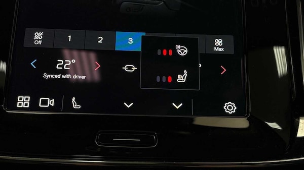 Used Volvo XC40 2024 for sale - 76259087: Photo 41