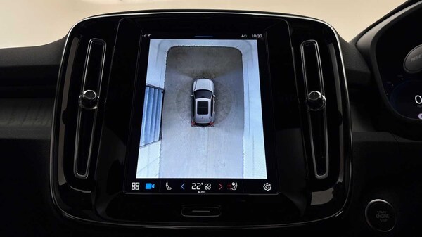 Used Volvo XC40 2024 for sale - 76259087: Photo 42