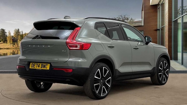 Used Volvo XC40 2024 for sale - 76259087: Photo 4