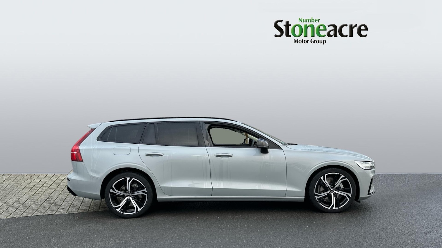Used Volvo V60 2025 for sale - 77202693: Photo 3
