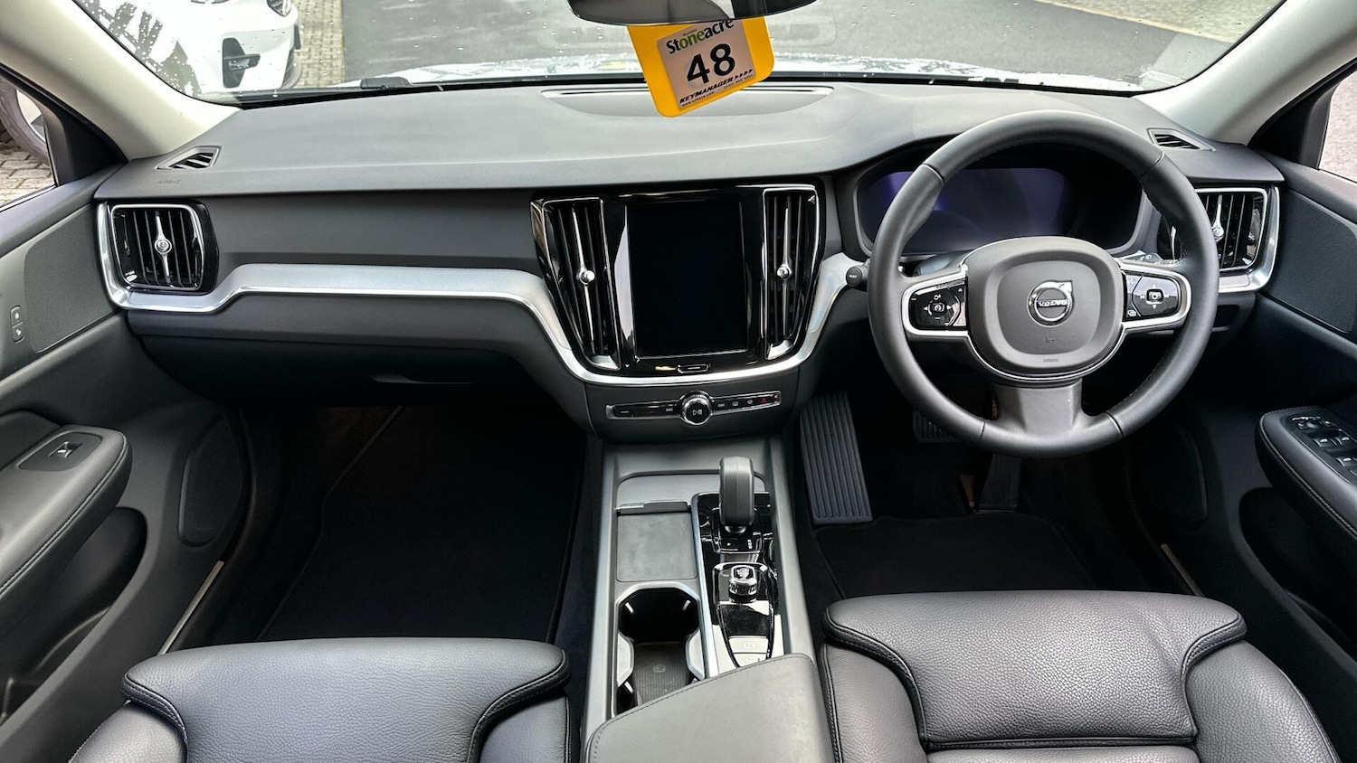 Used Volvo V60 2025 for sale - 77202693: Photo 5