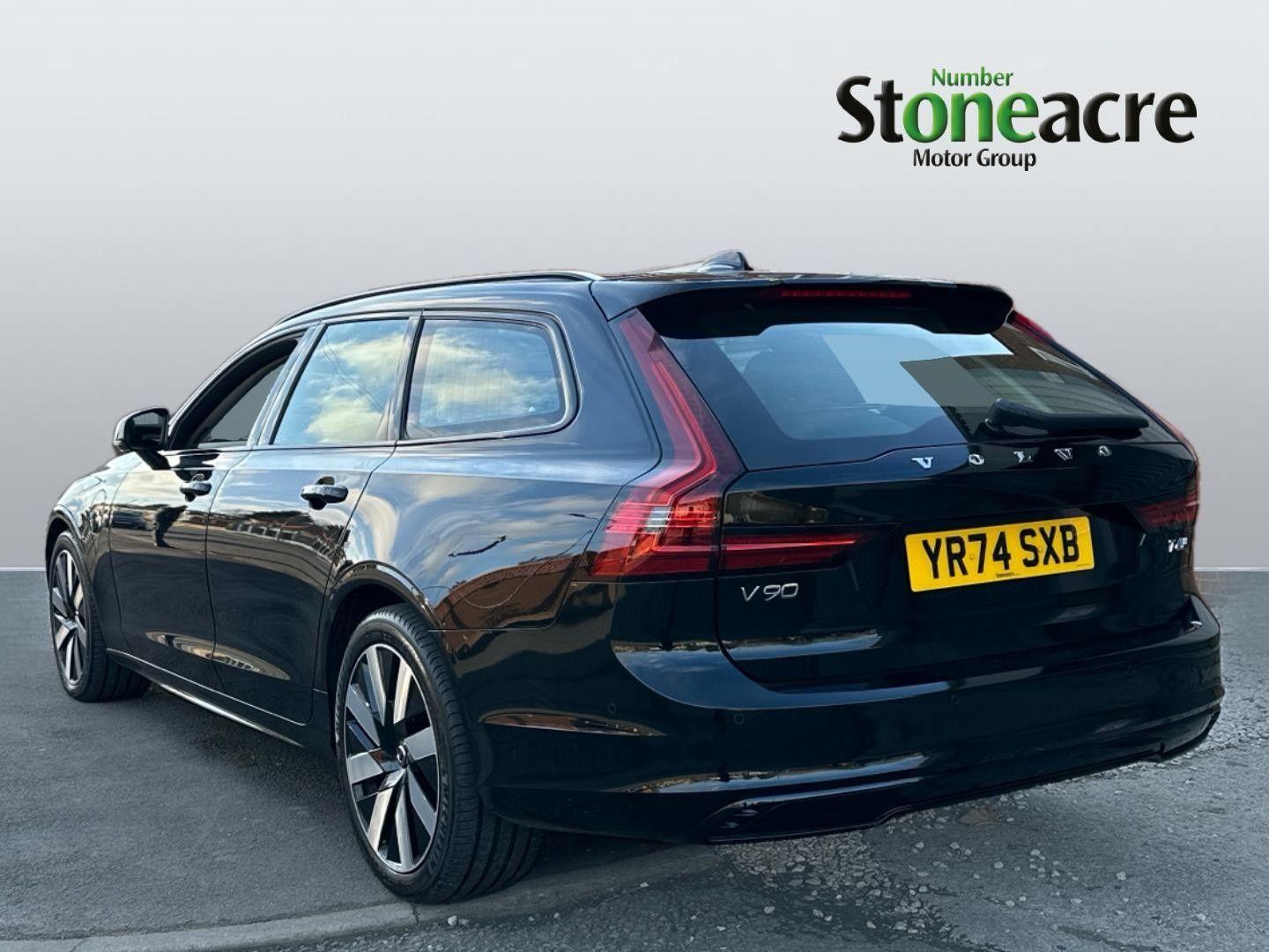 Used Volvo V90 2024 for sale - 76619597: Photo 2