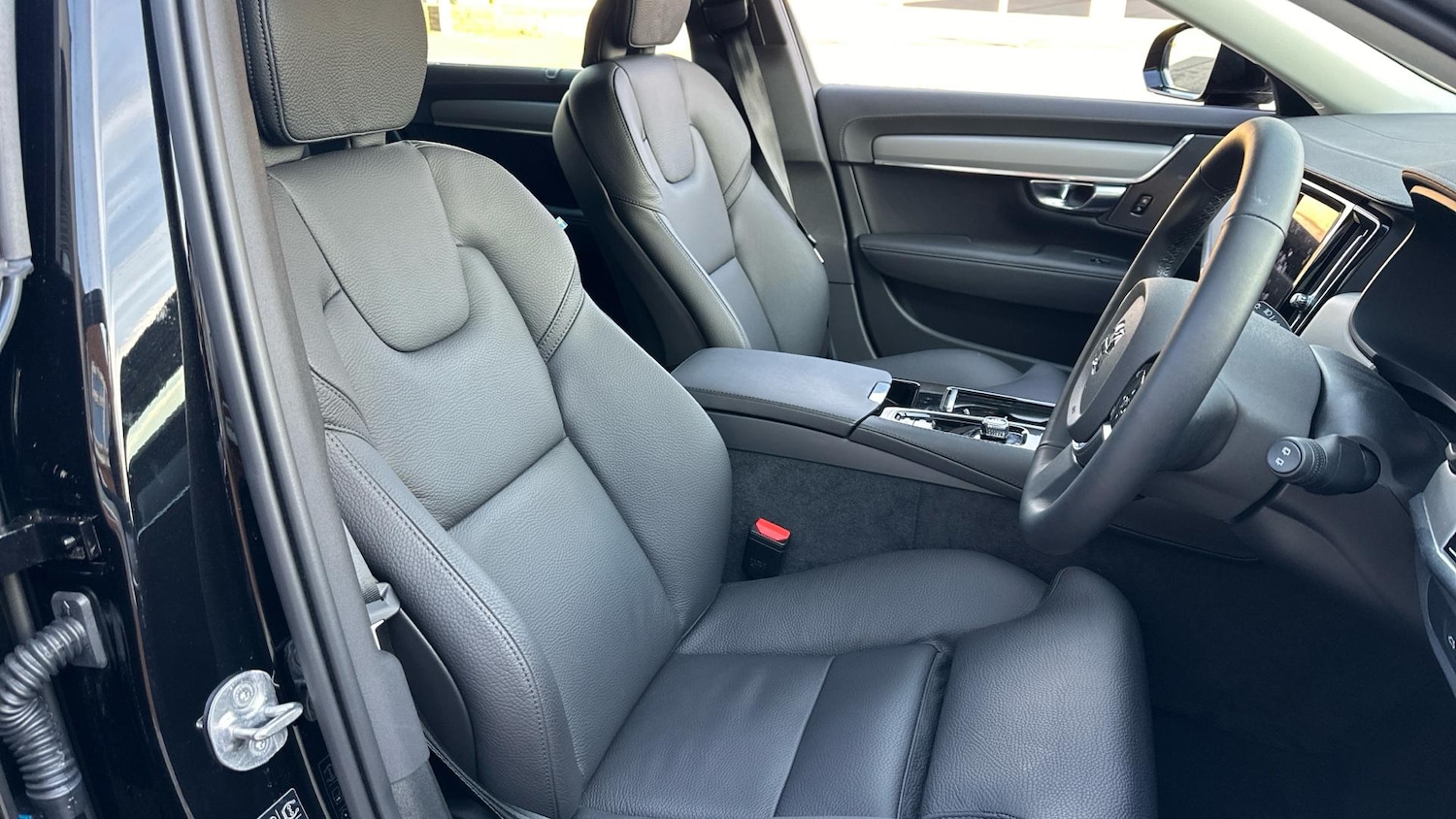 Used Volvo V90 2024 for sale - 76619597: Photo 50