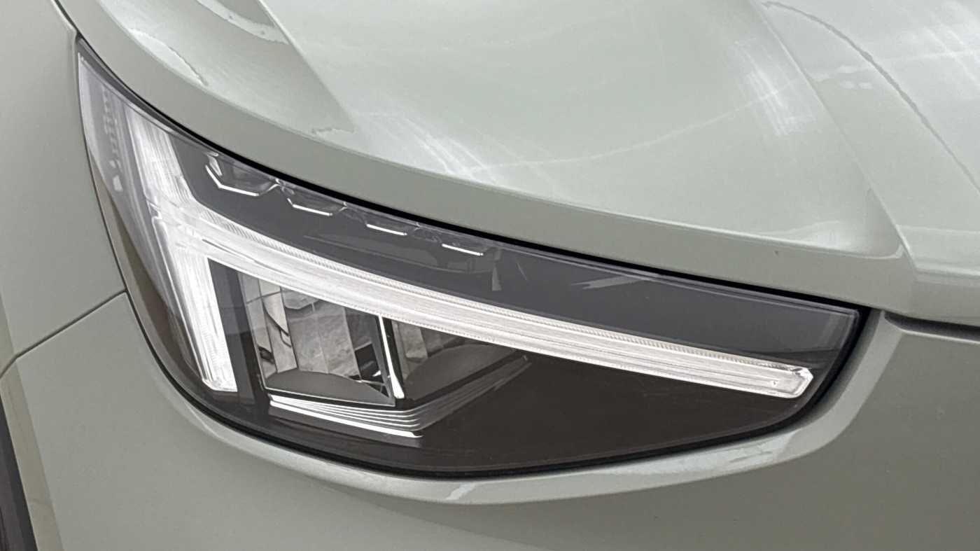 Used Volvo XC40 2025 for sale - 76377679: Photo 22