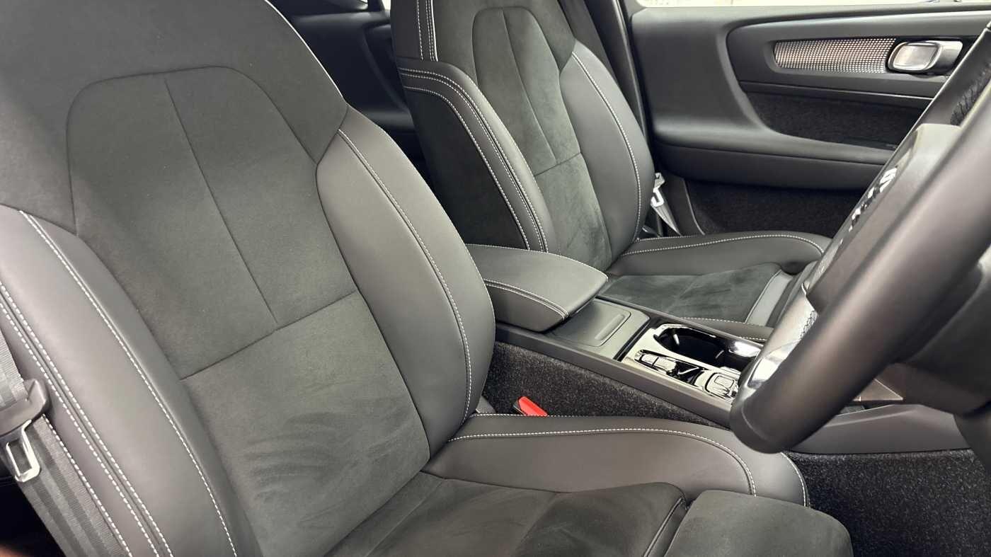 Used Volvo XC40 2025 for sale - 76377679: Photo 29