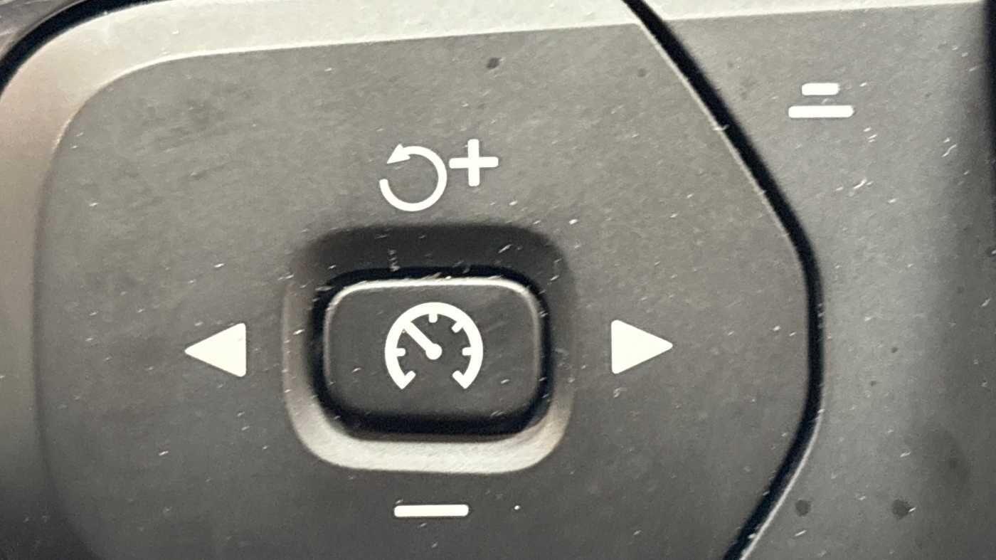 Used Volvo XC40 2025 for sale - 76377679: Photo 31