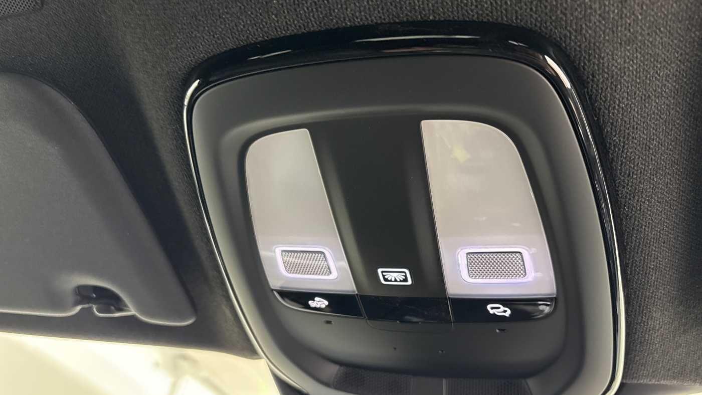 Used Volvo XC40 2025 for sale - 76377679: Photo 33