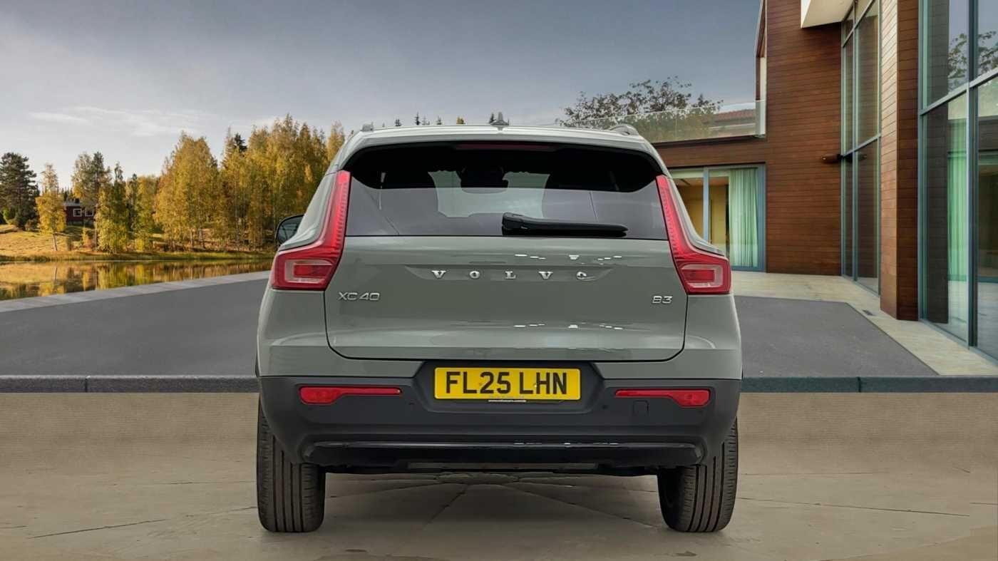 Used Volvo XC40 2025 for sale - 76377679: Photo 5